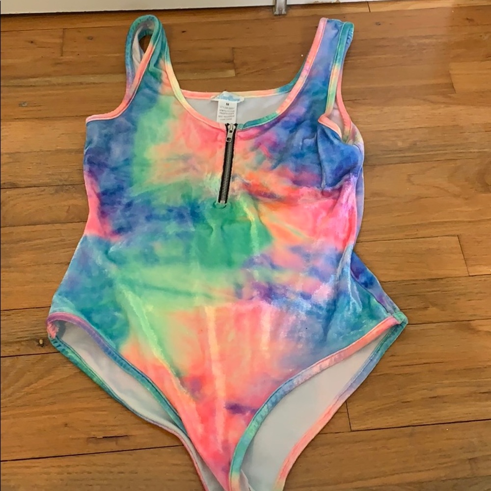 IHeartRaves tie dye bodysuit
